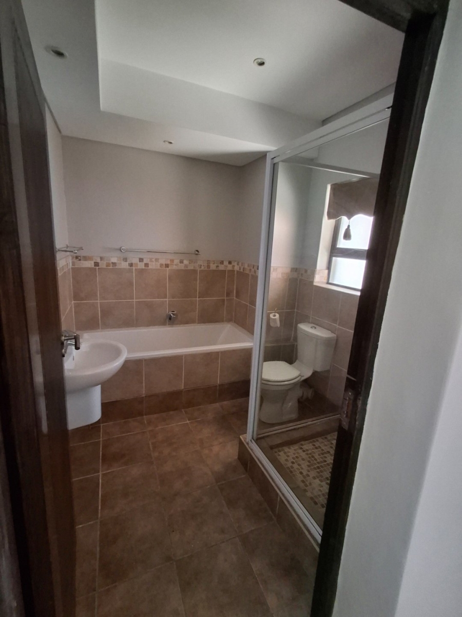 1 Bedroom Property for Sale in Vredenhof Sh Free State